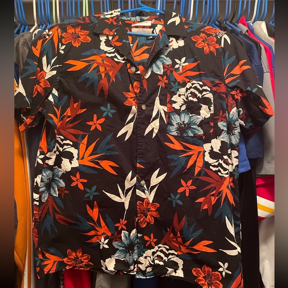Hawaiian shirt men’s large by target
